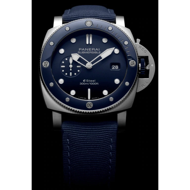 Panerai Submersible QuarantaQuattro ESteelâ„¢ Blu Profondo Ref# PAM01289