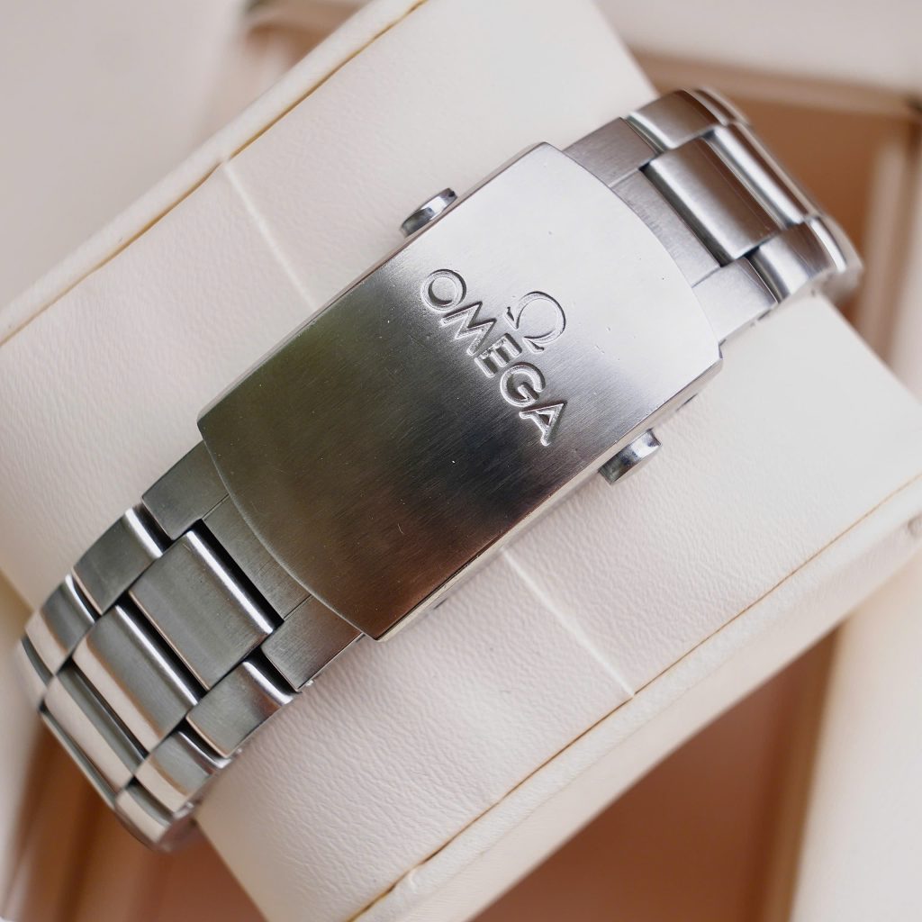 Omega Seamaster Planet Ocean 215.30.40.20.03.001 39.5mm