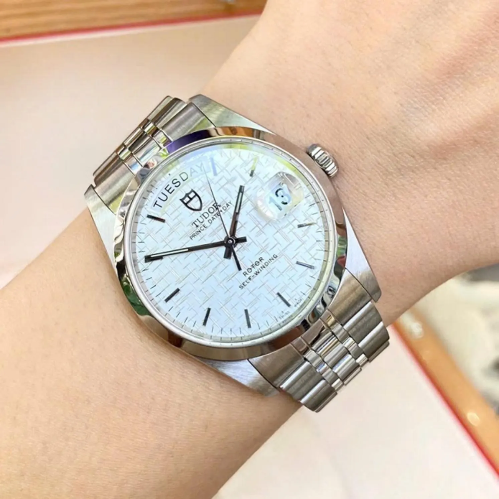 Tudor Prince Date+Day 76200 36mm Silver Linen Dial Automatic Watch