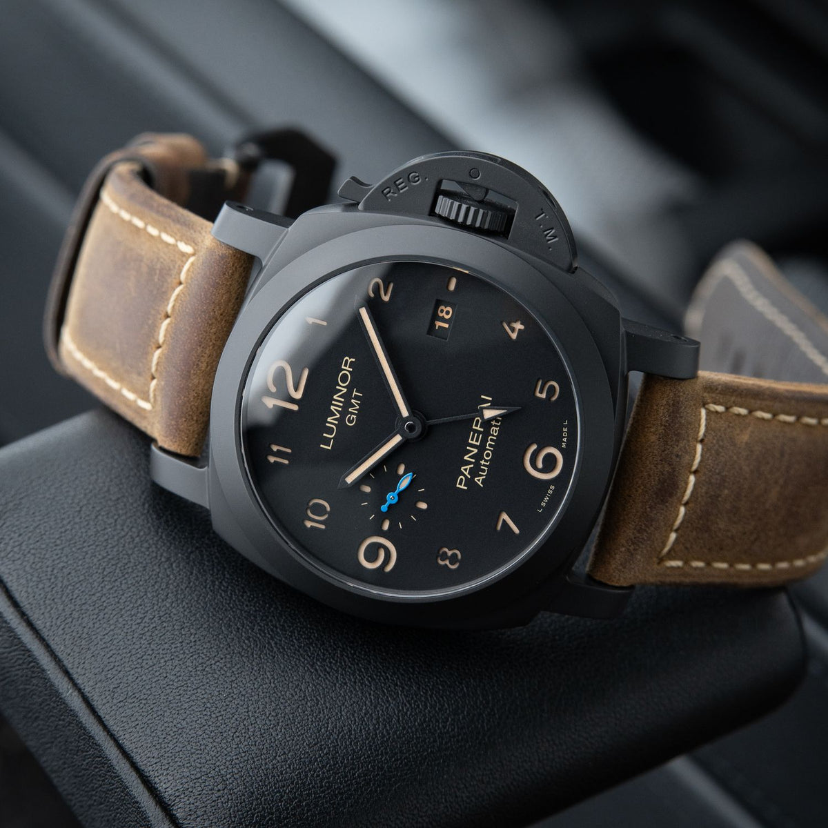 Panerai Luminor GMT 2 STRAPS Ceramic Leather Automatic Black 3 Day PAM01441