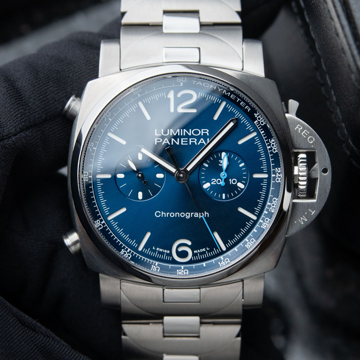 Vintage Panerai Luminor Chrono UNWORN 4/2025 Blue Chronograph Steel Bracelet PAM01110