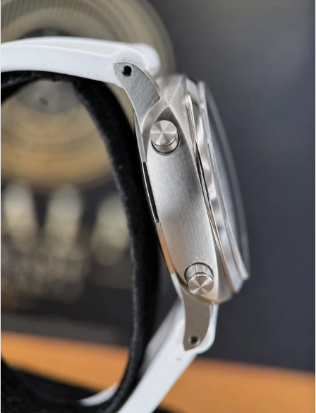 Panerai Luminor Chronograph Automatic White Dial Black rubber strap PAM01218 44