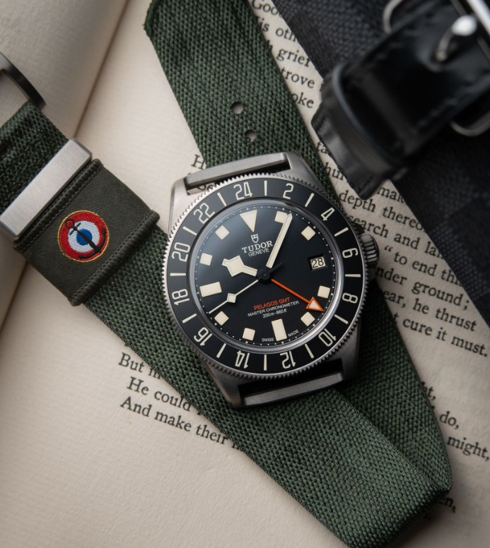Luxury Tudor Pelagos Black Green 42mm – Gift for Him