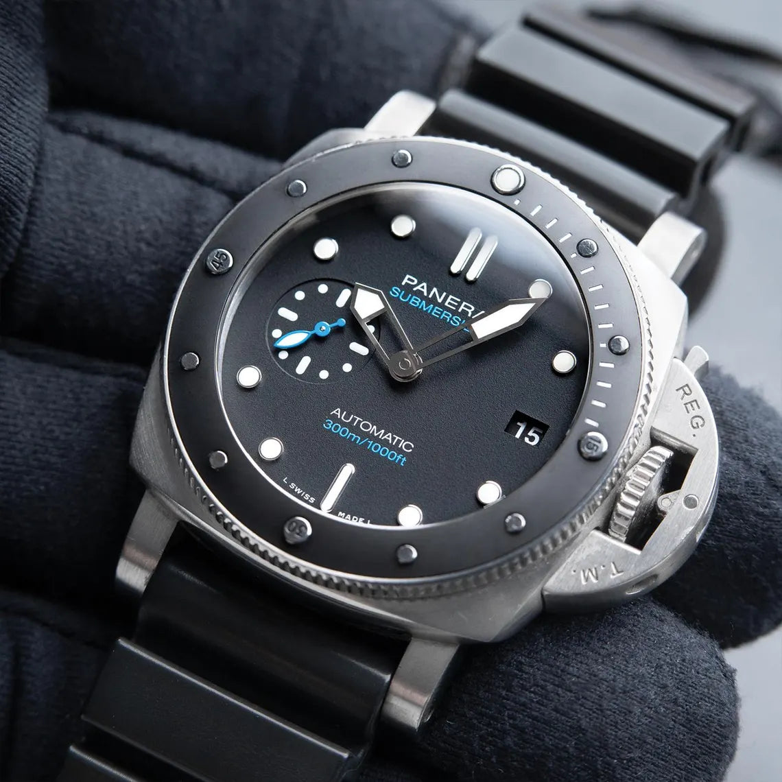 Panerai Luminor Submersible Ref. Pam683 – Ships from USA – Free Delivery