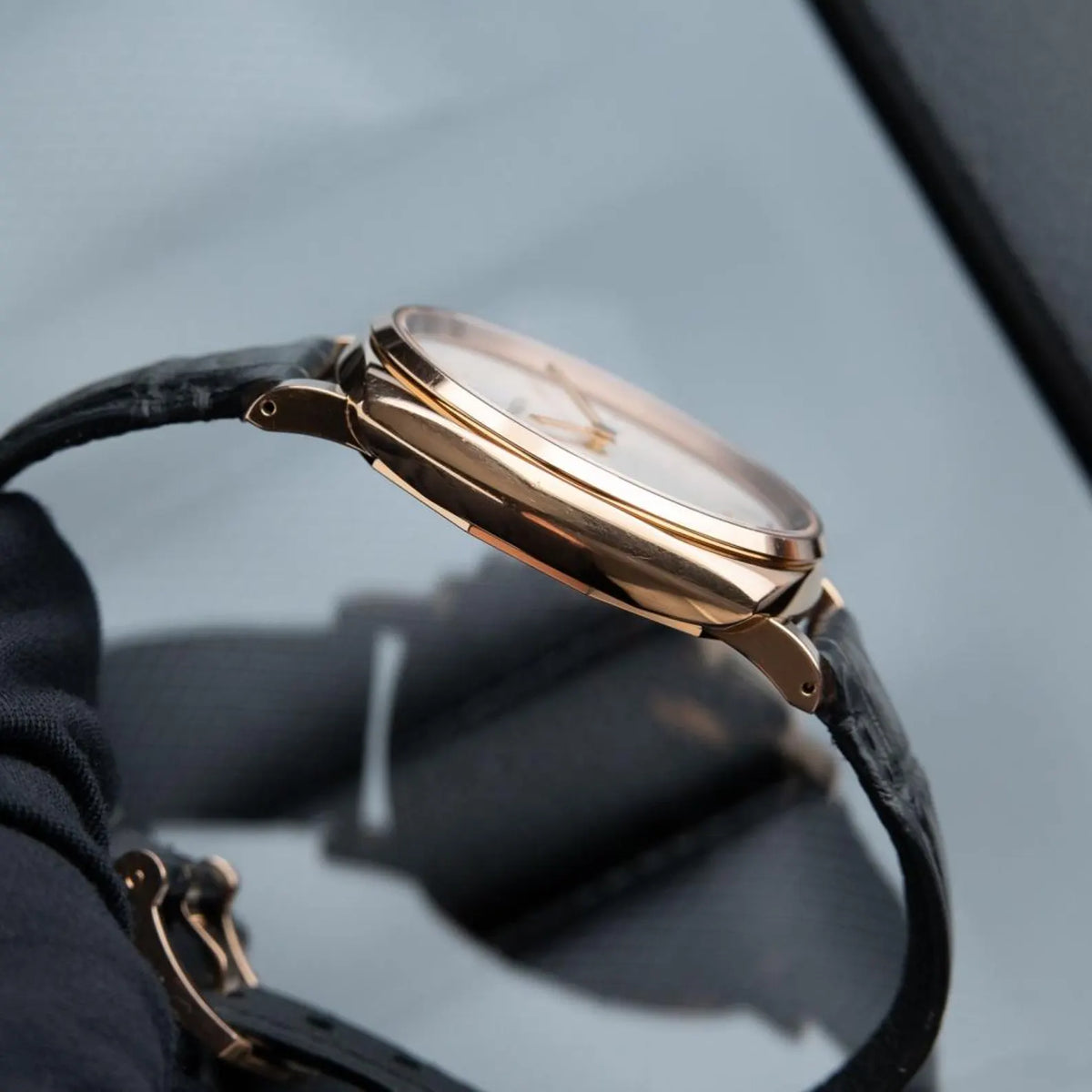 Panerai Luminor Due Goldtech White Sunburst Dial Rose Gold Leather PAM01336