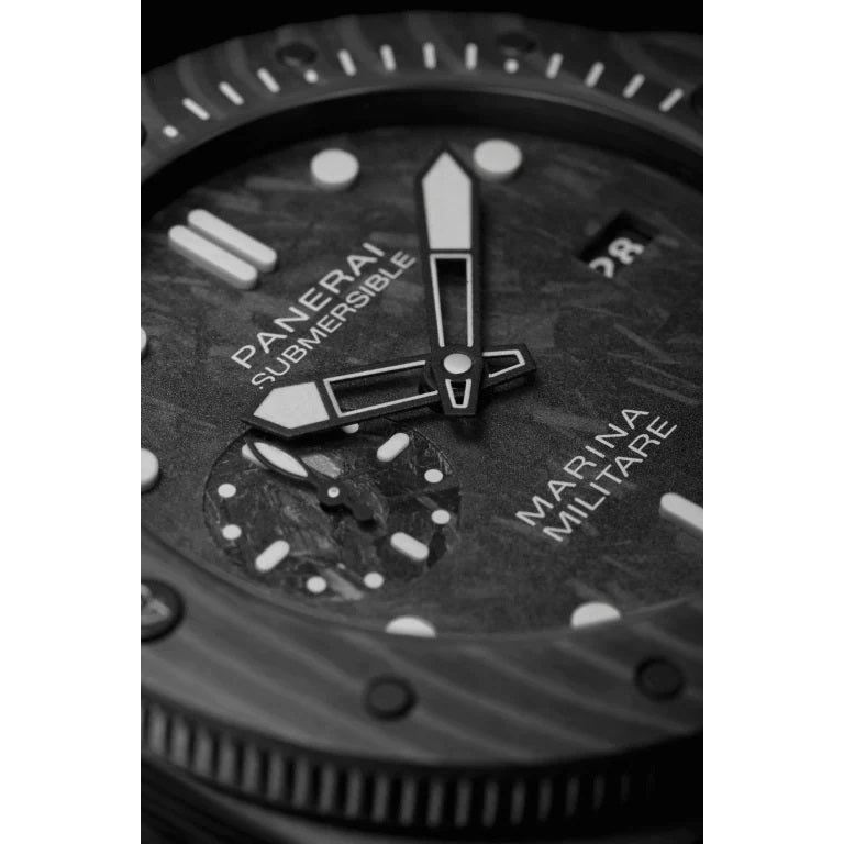 Panerai Submersible Marina Militare Carbotechâ„¢ Ref# PAM00979