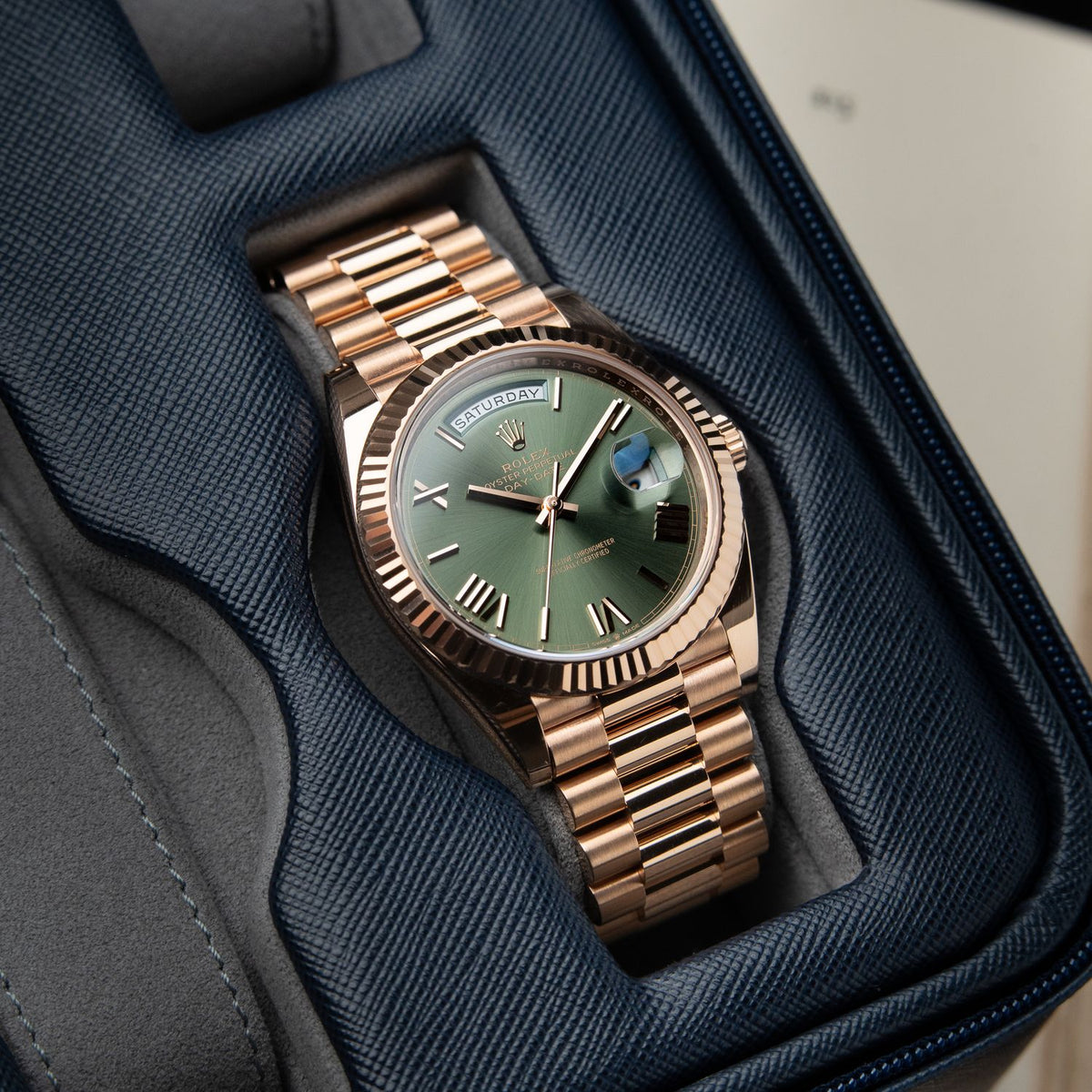 Rolex Oyster Perpetual Day-Date 40 Rose Gold Presidental Bracelet Olive Green Dial  M228235-0025 40mm