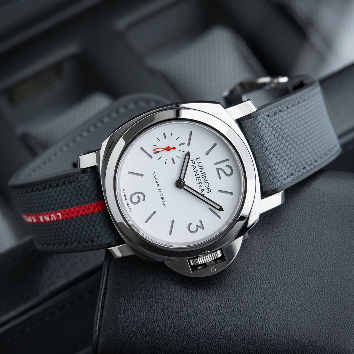 Panerai Luminor Luna Rossa 3 Days White Dial Steel Manual 44mm Set Pam1342