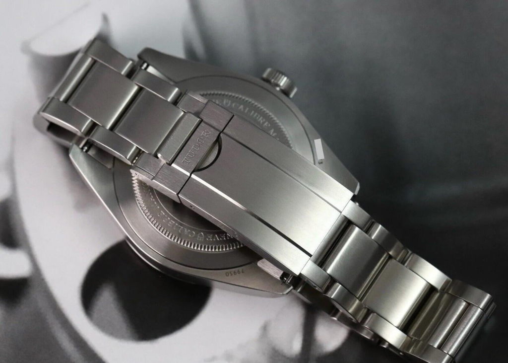 Tudor Ranger Dune Black Dial M79950-0001